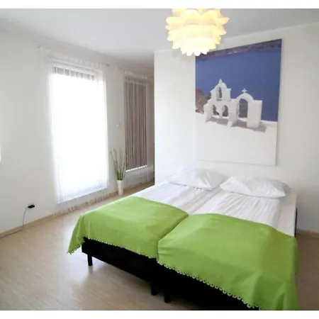 Yellow House Lodging Apartment *